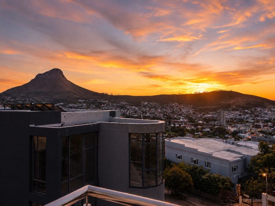To Let 3 Bedroom Property for Rent in Vredehoek Western Cape